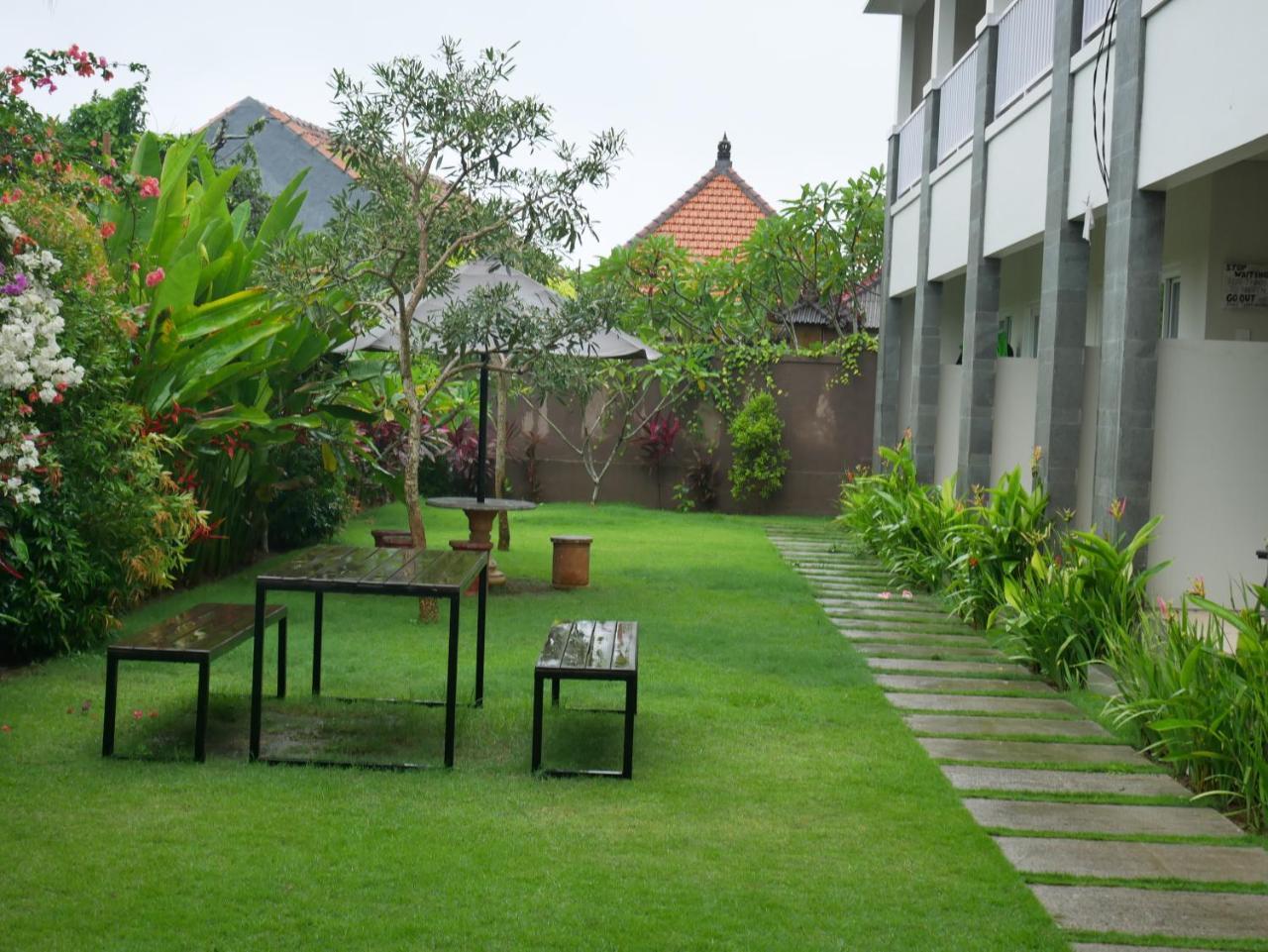 Uluwatu Adi Bali Homestay מראה חיצוני תמונה